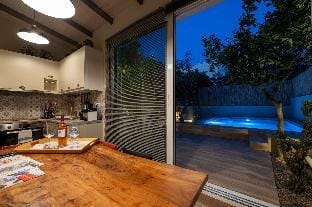 Garden Cellar - Kalamata Mediterranean Villas Apartment in Messenia