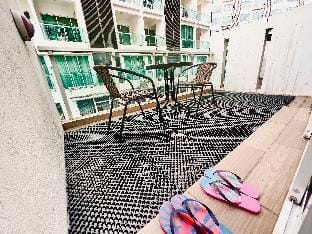 Mont Kiara Hartamas 5-STAR Elegant Suite (2-4pax) Apartment in Petaling Jaya