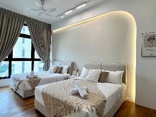 Paradigm Residence, Creamy by Guesthouse (8pax) Vacation rental in Johor Bahru