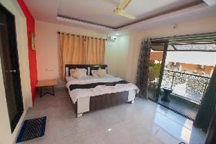 Ivy GoldenHill Villa - 3 Bhk with Pool in Lonavala Villa in Lonavla