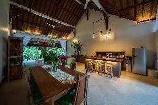 Luxury 3BR Infinity Jungle View Aashaya Villa Ubud Villa in Ubud