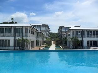 Private & Luxury stay with flexible prices! DM me! Apartment in Nong Kae