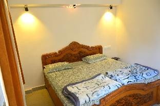 Lazy Bear Homestay Apartment in India