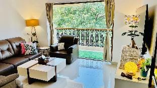 Lux 2BHK Holiday Home wt pool nr Calangute Beach Apartment in Calangute