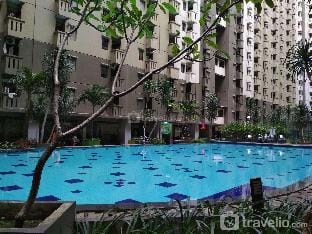 Tranquil 2BR Gateway AhmadYani Cicadas By Travelio Apartment in Bandung