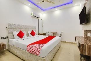 Hotel O AV Continental Vacation rental in Punjab, India
