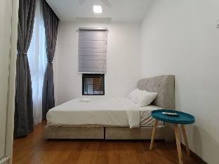 Luxury Apartment 4 Linked to LRT & ShoppingMall Apartment in Federal Territory of Kuala Lumpur