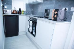 Harrow Luxury Apartment with free parking Apartment in Harrow