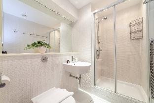 The Canary Wharf Apartments Apartment in London