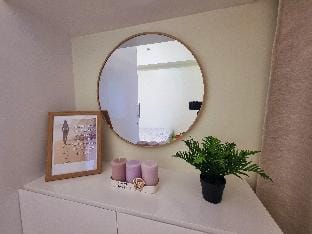 Aesthetique 1br with balcony Apartment in Makati