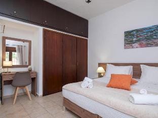 Atalanti Seaside Junior Suite 2 Apartment in Crete