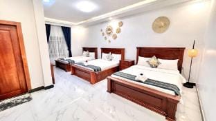 Family Room 3 Beds Villa in Cambodia