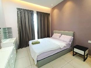 Supervalue JB Town  Pinnacle Tower 3 Bed 2 Bath Apartment in Johor Bahru