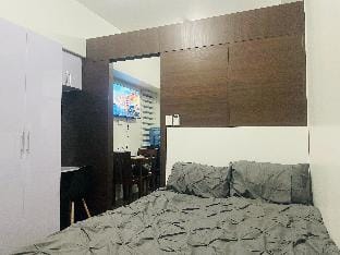 Located at the Central Business District Ayala Apartment in Pasay
