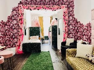 Party Houses for Hens-Stags & Groups Apartment in Hove