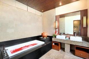 Bellagio 2 BR Private Villa with Pool #PS09 Villa in Kuta