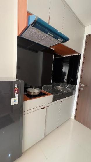 entire studio apartment transpark cibubur. Apartment in West Java