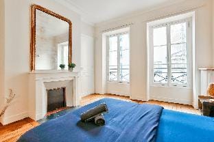 Superbe Appartement Pres de l Arc De Triomphe  Apartment in Paris