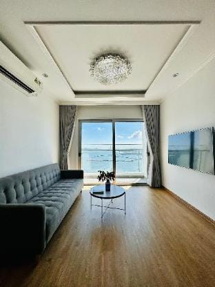 Hoa Homestay Hạ Long 2909 Apartment in Laos