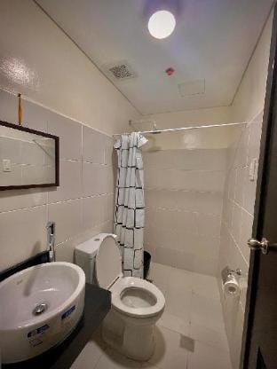 Relax at our Studio Type Condo Unit  Apartment in Pasig