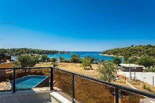 Villa Lavanda - Seaside luxury villa for 8 guests Villa in Pula
