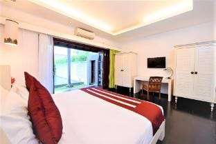 Sunny 2 BR Private Pool Villas #PS15 Villa in North Kuta