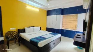 Hitech Shiparamam Guest House Apartment in Hyderabad