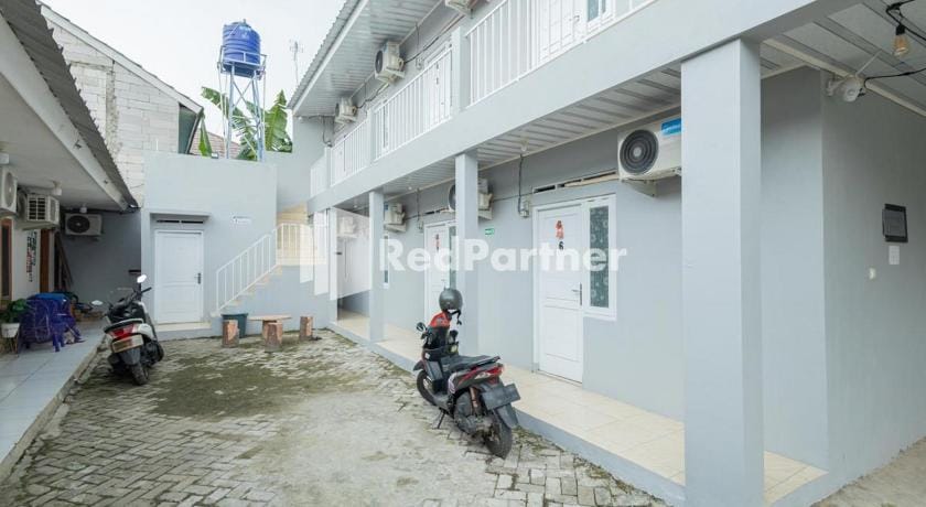Atiq Homestay Syariah Mitra RedDoorz Hotel in Indonesia