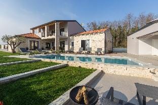 Harmony in Mofardini Apartment in Istria County