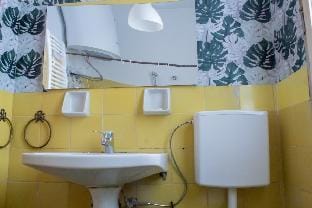 Private Room in the Heart of Florence 33 Vacation rental in Florence