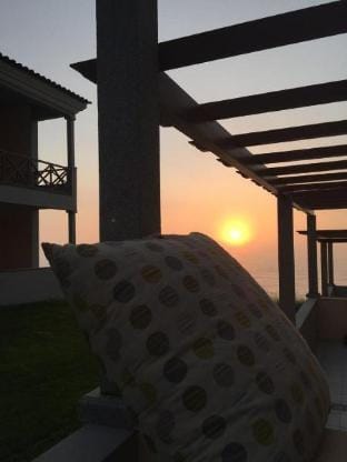 SUNSET HOUSE WITH SEAVIEW & TERRACE by VACATIONY Apartment in Portugal