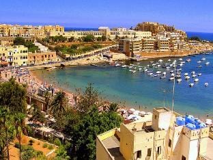 Top Location, 1 Bedroom with Terrace Apartment in Sliema