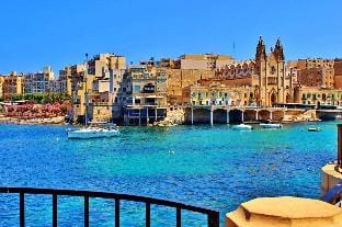 Modern 3BR Apartment in Sliema's Desirable Locale Apartment in Sliema