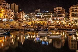 Seaside Bliss - 3BR Holiday Apartment, Sliema Apartment in Sliema
