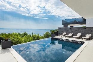 Titanium in Opatija with 3 bedrooms and 3 bathrooms Apartment in Opatija