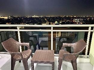 Azure Magical Suite Apartment in Paranaque