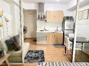 Azure Magical Suite Apartment in Paranaque