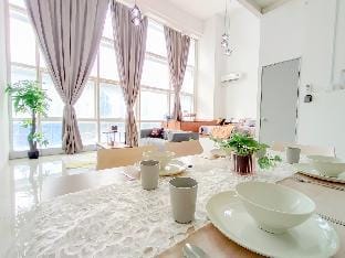 Cozy Muji Stay Loft 6 pax stayover @ Damansara PJ Vacation rental in Petaling Jaya