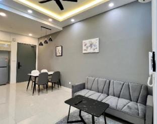 Paradigm Residence, Honeymoon by Guesthouse (2pax) Vacation rental in Johor Bahru