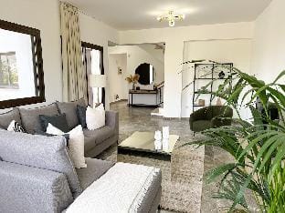 Cocoon Ocean Villa Luxury Escape Villa in Peyia