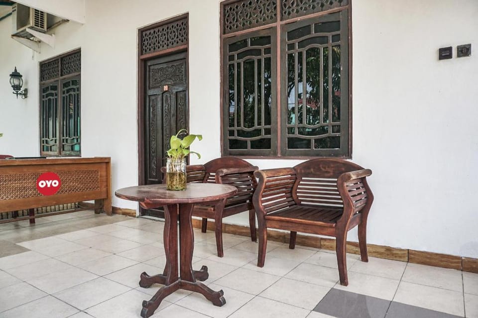 Hotel O Wisma Pundu Syariah Near Kantor Camat Kota Besi Hotel in Indonesia