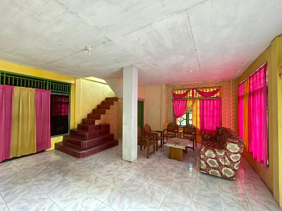 Hotel O Penginapan Asoka Indah Near PT. PLN (persero) Gardu Induk Barru Hotel in Indonesia