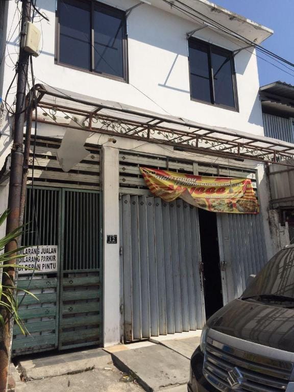 OYO Life 92784 Meir E-homestay Syariah 3 Hotel in Surabaya