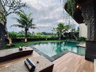 Villa Dewa Dewi 2 (3BR Private Villa) Villa in Ubud