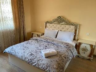 Full House luxe apartment in Yerevan Apartment in Yerevan