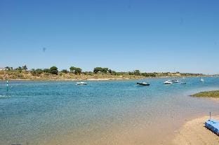 Apt Grace - T2 Pool, Wifi, Balcony, AC, 25km from Tavira center Apartment in Tavira