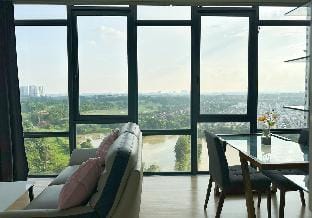 Warmable Sunset view home| Cube8teens 5min IKEA Apartment in Johor Bahru