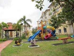 Shah Alam U8 Cozy 6+3 PAX Fully Air-Con Suite Apartment in Selangor, Malaysia