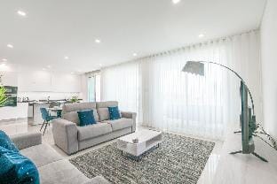 New Modern Lagos 3 Bedroom apartment  by Ideal Homes Apartment in Lagos
