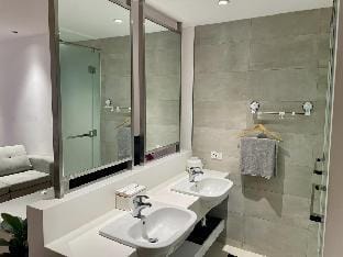 Acqua Residences (Studio Unit) Vacation rental in Mandaluyong